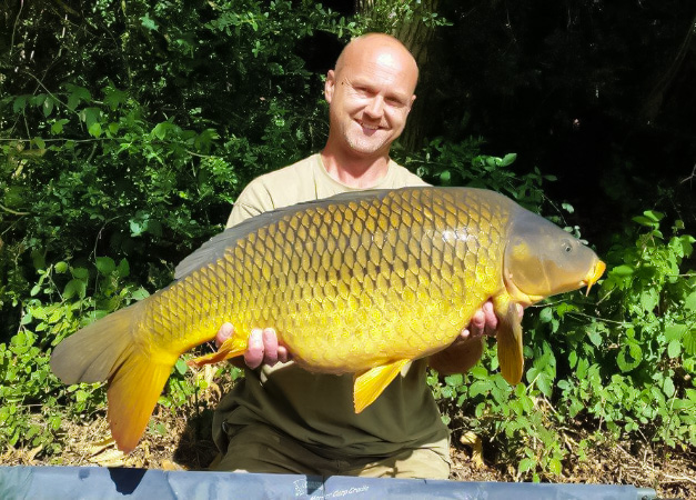 Oakwood Fisheries France carp fishing